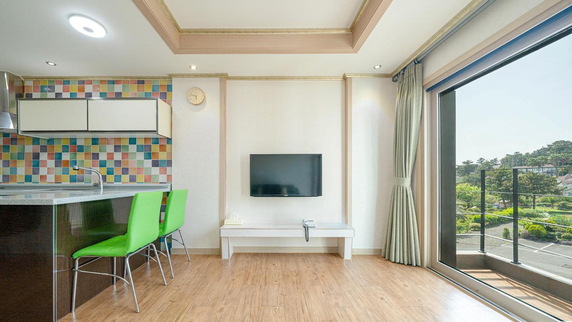Seogwipo Port Avenue Hostel Ngoại thất bức ảnh